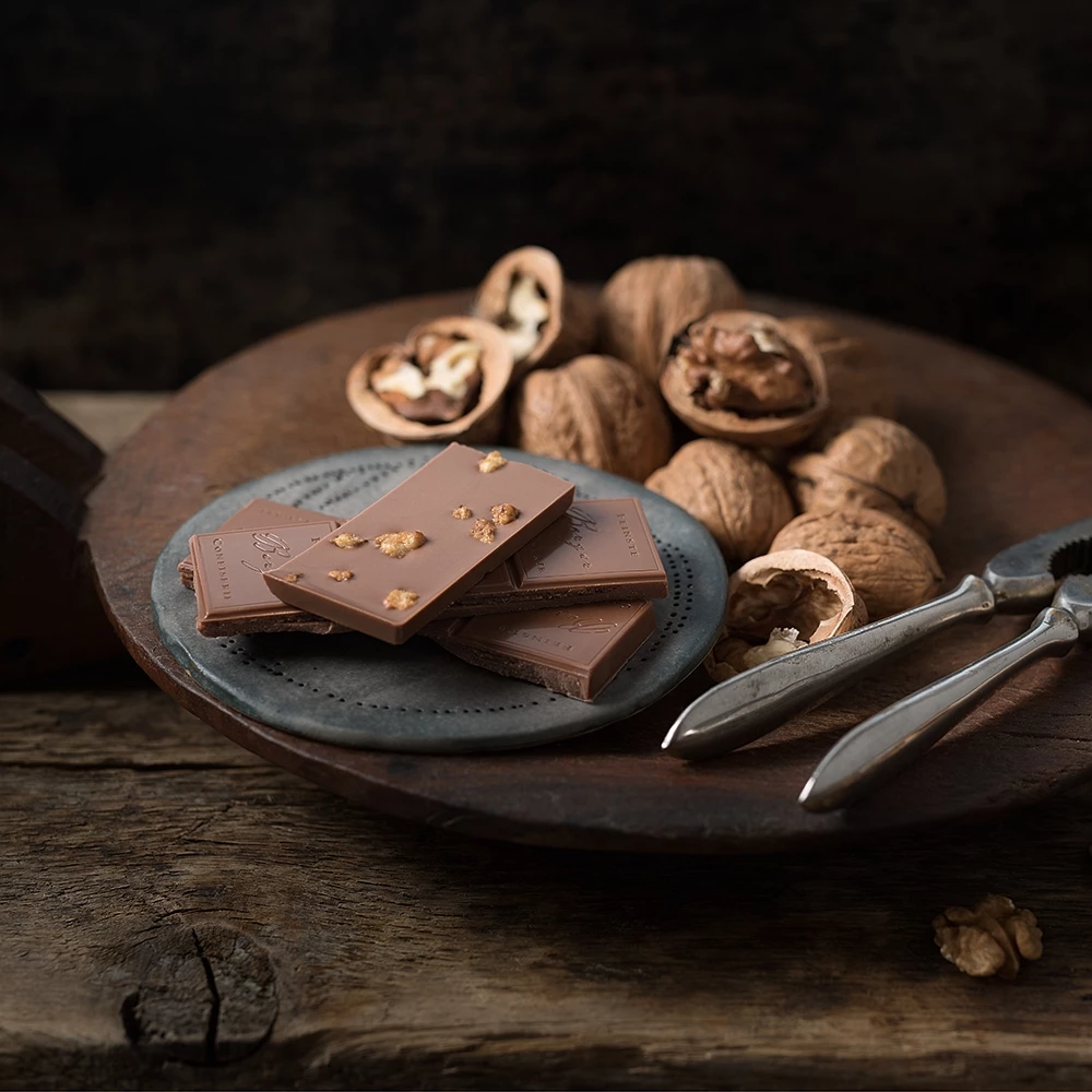Vollmilch Walnuss Gefüllt 2 Vollmilch Walnuss Gefüllt – Bild 2