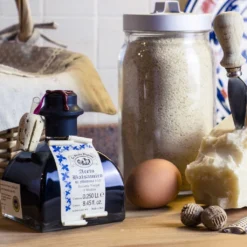 Aceto Balsamico Di Modena IGP Blu -Spice Geschaft sq1024 la vecchia dispensa aceto blu3